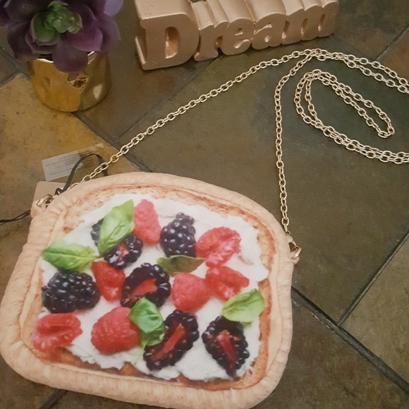 Handbags - End of summer sale!! Brunch toast bag!!
